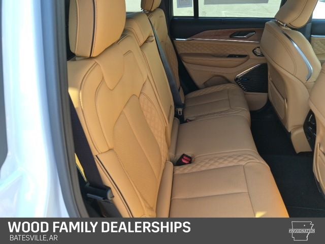 2027 Jeep Grand Cherokee GRAND CHEROKEE SUMMIT 4X4