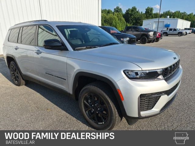 2026 Jeep Grand Cherokee GRAND CHEROKEE L LAREDO ALTITUDE 4X4