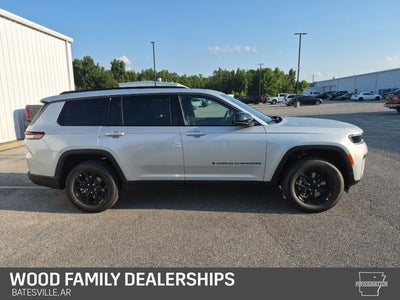 2026 Jeep Grand Cherokee GRAND CHEROKEE L LAREDO ALTITUDE 4X4
