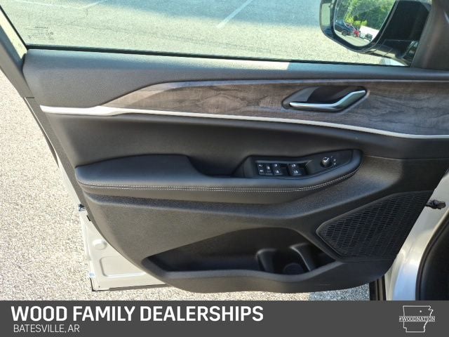 2026 Jeep Grand Cherokee GRAND CHEROKEE L LAREDO ALTITUDE 4X4