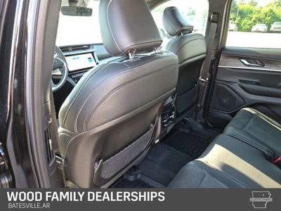 2026 Jeep Grand Cherokee GRAND CHEROKEE L LAREDO ALTITUDE 4X4
