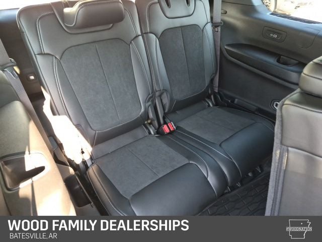2026 Jeep Grand Cherokee GRAND CHEROKEE L LAREDO ALTITUDE 4X4