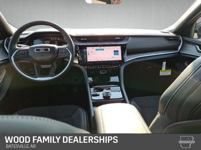 2026 Jeep Grand Cherokee GRAND CHEROKEE L LAREDO ALTITUDE 4X4