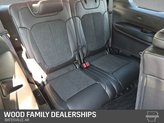 2026 Jeep Grand Cherokee GRAND CHEROKEE L LAREDO ALTITUDE 4X4