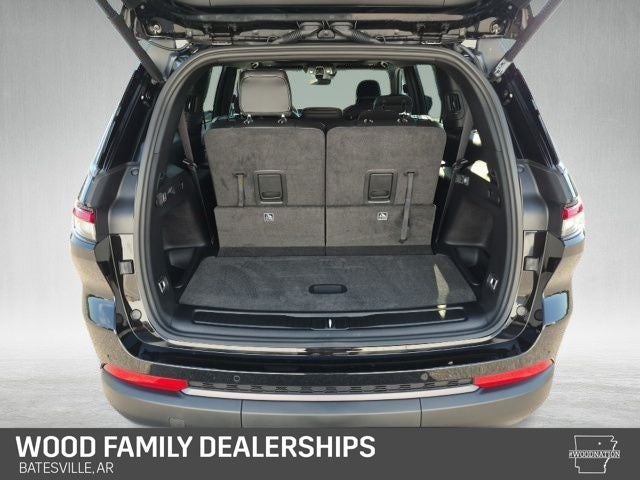 2026 Jeep Grand Cherokee GRAND CHEROKEE L LAREDO ALTITUDE 4X4