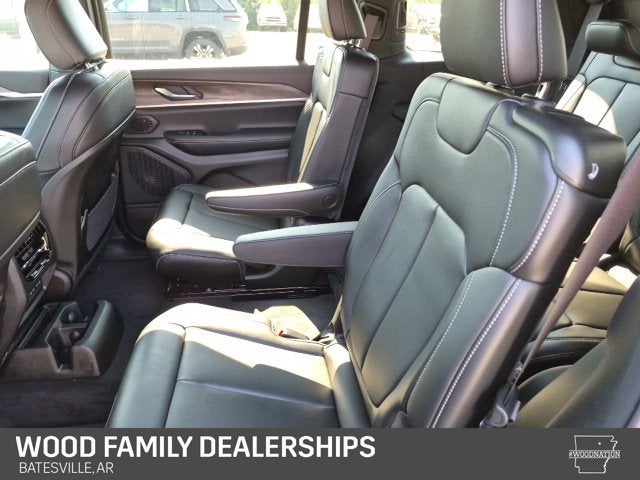 2027 Jeep Grand Cherokee GRAND CHEROKEE L LIMITED 4X4