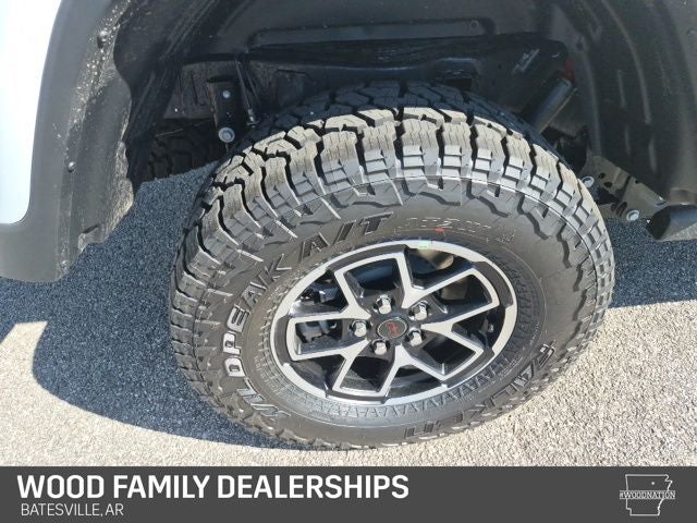 2026 Jeep Gladiator GLADIATOR SHADOW OPS 4X4