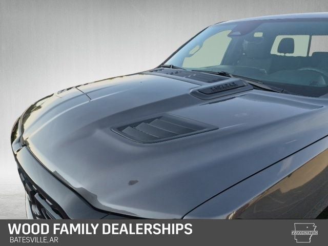 2026 RAM 1500 RAM 1500 EXPRESS QUAD CAB 4X4 6'4' BOX