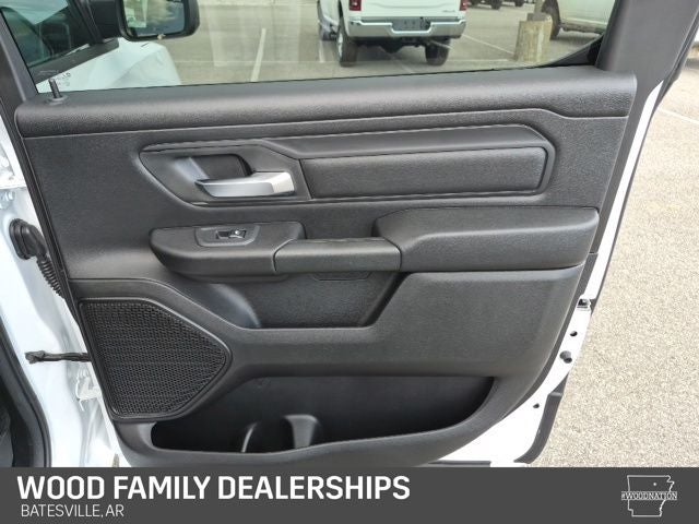 2026 RAM 1500 RAM 1500 TRADESMAN CREW CAB 4X4 5'7' BOX
