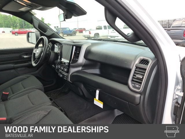 2026 RAM 1500 RAM 1500 TRADESMAN CREW CAB 4X4 5'7' BOX