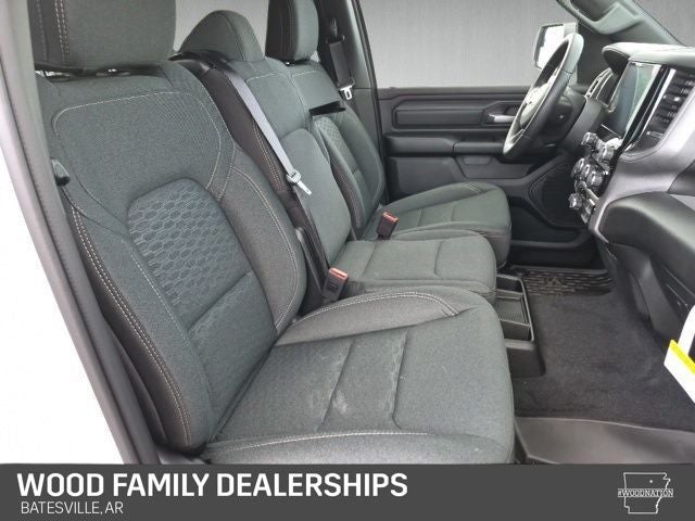 2026 RAM 1500 RAM 1500 TRADESMAN CREW CAB 4X4 5'7' BOX
