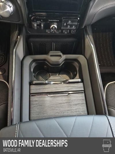 2026 RAM 1500 RAM 1500 LIMITED CREW CAB 4X4 5'7' BOX
