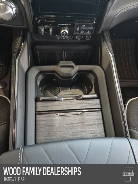 2026 RAM 1500 RAM 1500 LIMITED CREW CAB 4X4 5'7' BOX