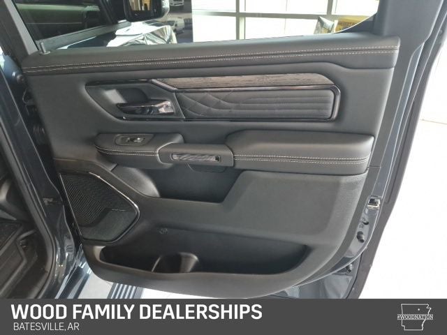 2026 RAM 1500 RAM 1500 LIMITED CREW CAB 4X4 5'7' BOX