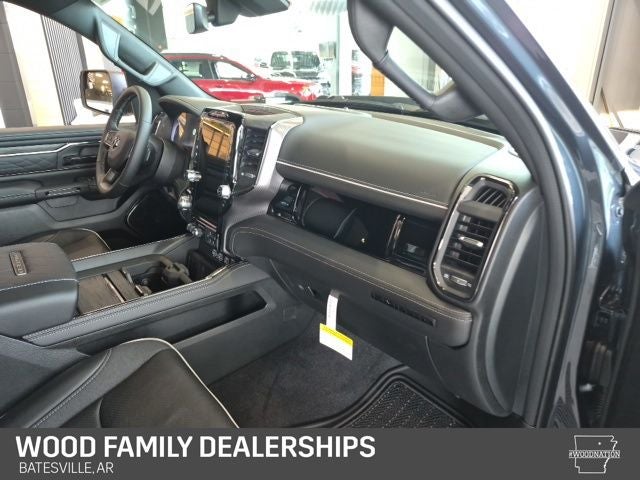 2026 RAM 1500 RAM 1500 LIMITED CREW CAB 4X4 5'7' BOX