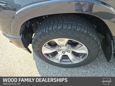 2020 RAM 1500 Laramie Crew Cab 4x4 6'4' Box