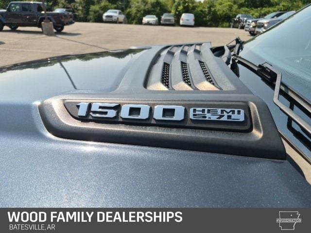 2020 RAM 1500 Laramie Crew Cab 4x4 6'4' Box