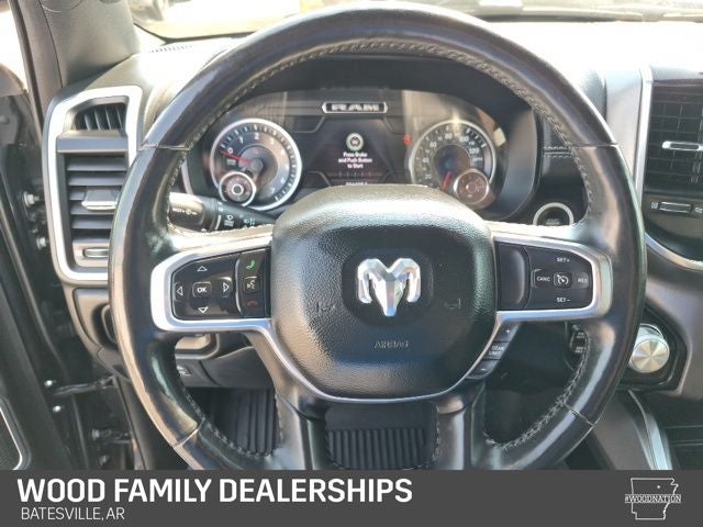 2020 RAM 1500 Laramie Crew Cab 4x4 6'4' Box