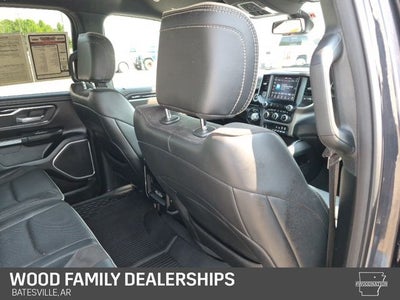 2020 RAM 1500 Laramie Crew Cab 4x4 6'4' Box