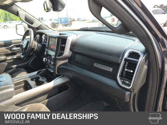 2020 RAM 1500 Laramie Crew Cab 4x4 6'4' Box