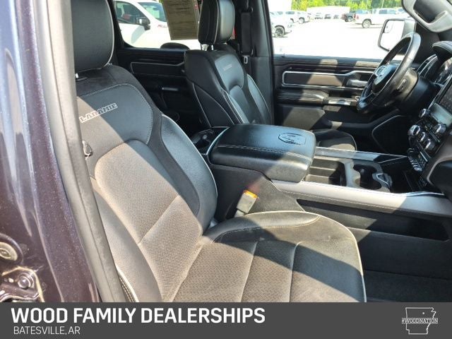 2020 RAM 1500 Laramie Crew Cab 4x4 6'4' Box