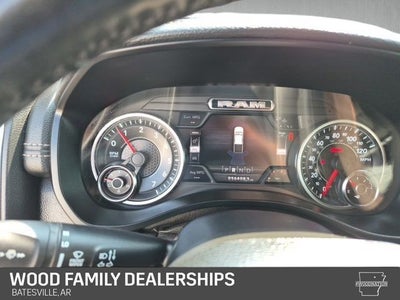 2020 RAM 1500 Laramie Crew Cab 4x4 6'4' Box