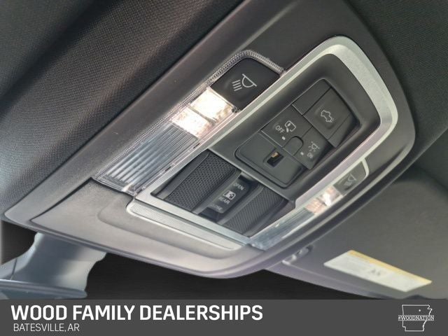 2020 RAM 1500 Laramie Crew Cab 4x4 6'4' Box