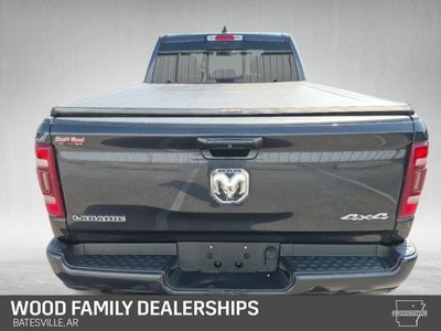 2020 RAM 1500 Laramie Crew Cab 4x4 6'4' Box
