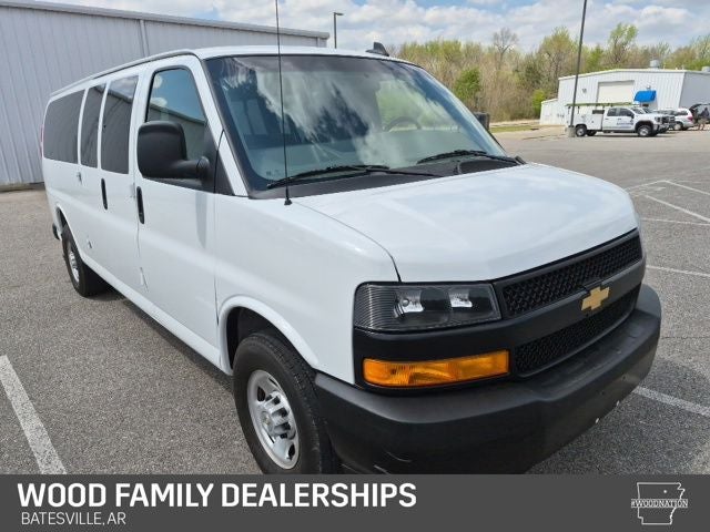 2025 Chevrolet Express Passenger RWD 3500 Extended Wheelbase LS