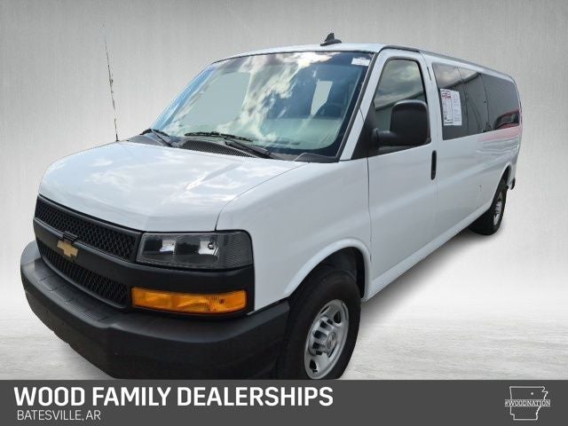 2025 Chevrolet Express Passenger RWD 3500 Extended Wheelbase LS
