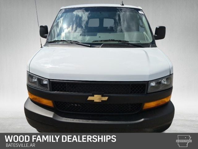2025 Chevrolet Express Passenger RWD 3500 Extended Wheelbase LS