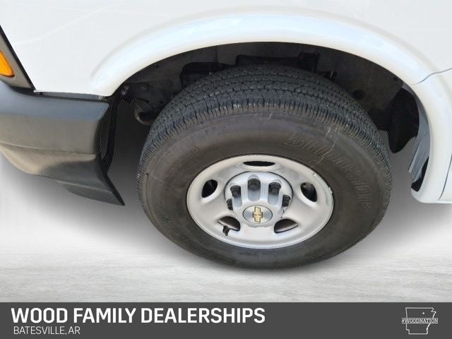 2025 Chevrolet Express Passenger RWD 3500 Extended Wheelbase LS