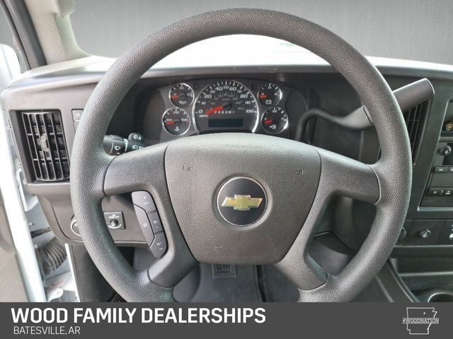 2025 Chevrolet Express Passenger RWD 3500 Extended Wheelbase LS