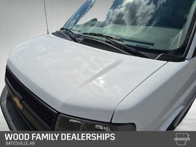 2025 Chevrolet Express Passenger RWD 3500 Extended Wheelbase LS