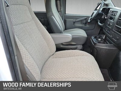 2025 Chevrolet Express Passenger RWD 3500 Extended Wheelbase LS