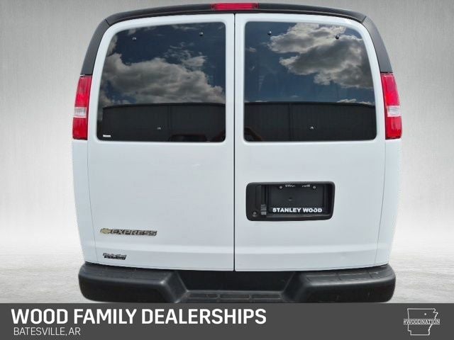 2025 Chevrolet Express Passenger RWD 3500 Extended Wheelbase LS