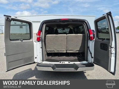 2025 Chevrolet Express Passenger RWD 3500 Extended Wheelbase LT