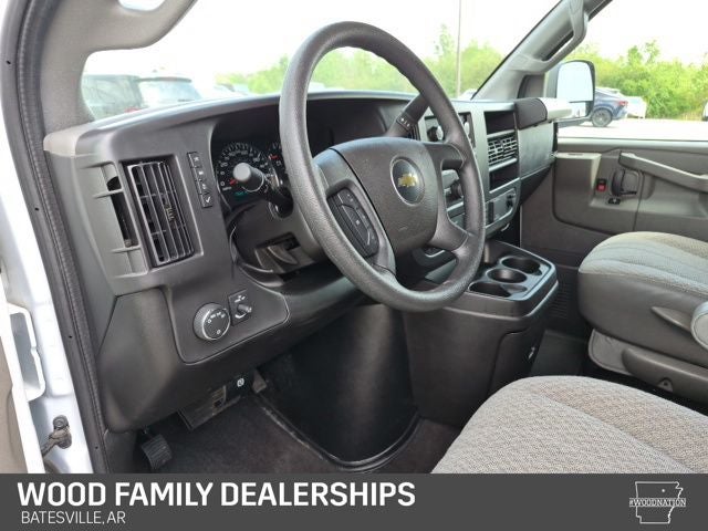 2025 Chevrolet Express Passenger RWD 3500 Extended Wheelbase LT
