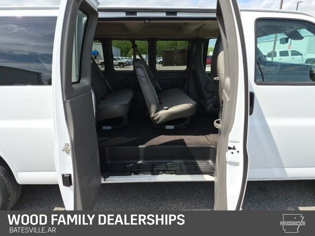 2025 Chevrolet Express Passenger RWD 3500 Extended Wheelbase LT