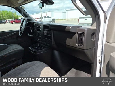 2025 Chevrolet Express Passenger RWD 3500 Extended Wheelbase LT