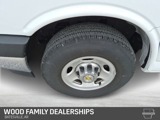 2025 Chevrolet Express Passenger RWD 3500 Extended Wheelbase LT