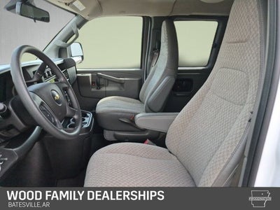 2025 Chevrolet Express Passenger RWD 3500 Extended Wheelbase LT