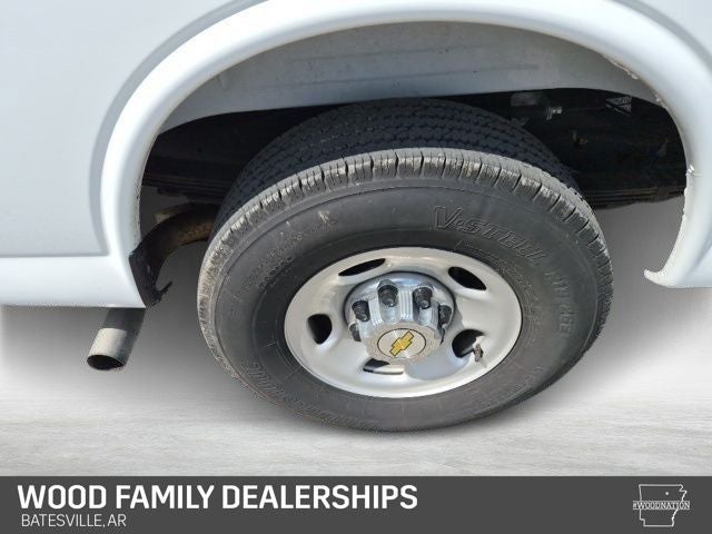 2025 Chevrolet Express Passenger RWD 3500 Extended Wheelbase LT