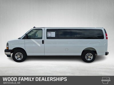 2025 Chevrolet Express Passenger RWD 3500 Extended Wheelbase LT