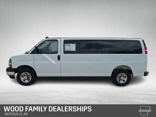 2025 Chevrolet Express Passenger RWD 3500 Extended Wheelbase LT