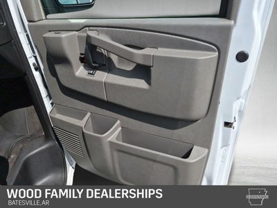 2025 Chevrolet Express Passenger RWD 3500 Extended Wheelbase LT