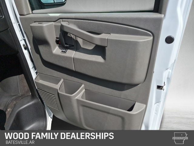 2025 Chevrolet Express Passenger RWD 3500 Extended Wheelbase LT