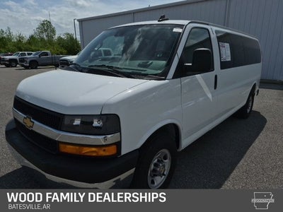 2025 Chevrolet Express Passenger RWD 3500 Extended Wheelbase LT
