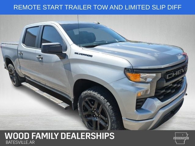 2023 Chevrolet Silverado 1500 4WD Crew Cab Short Bed Custom