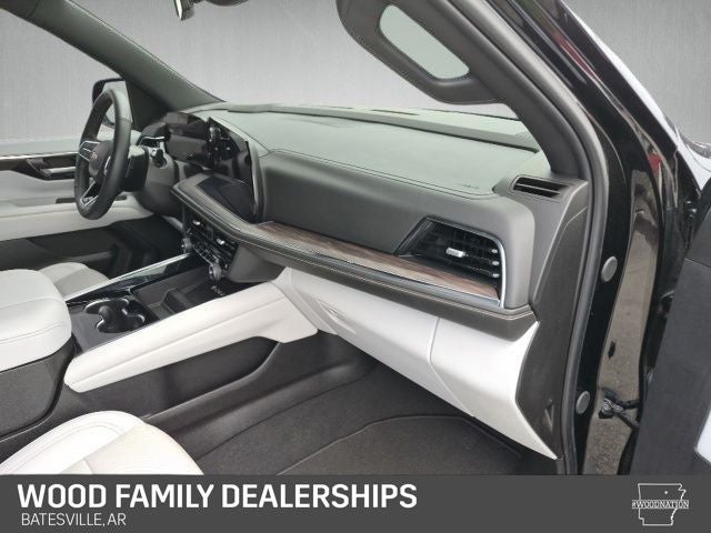 2025 Chevrolet Tahoe 4WD Premier